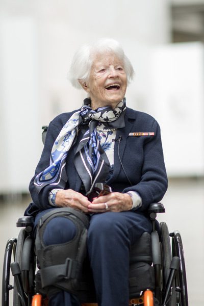 Doris smiling broadly after receiving Living Legend award