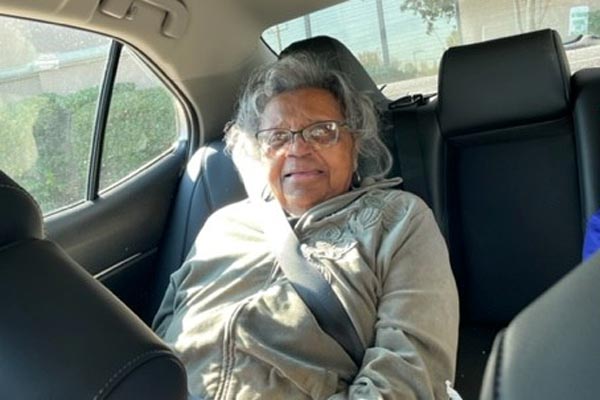 Hattie in the backseat to return to Mississippi to honor family
