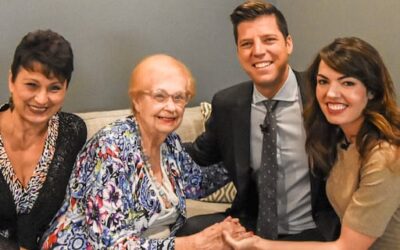 Ruth attends the Hour of Power and meets Bobby Schuller