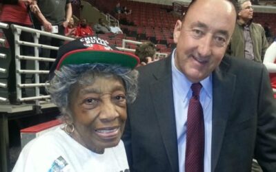 Gloria Attends Chicago Bulls Game