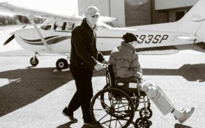 Lee Flies A Plane Again