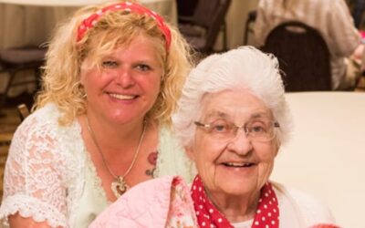 Lorette Reunites with Rosie the Riveters