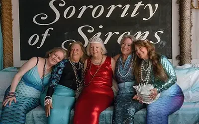 Mermaid Performers Swim Together after Nearly 50 Years